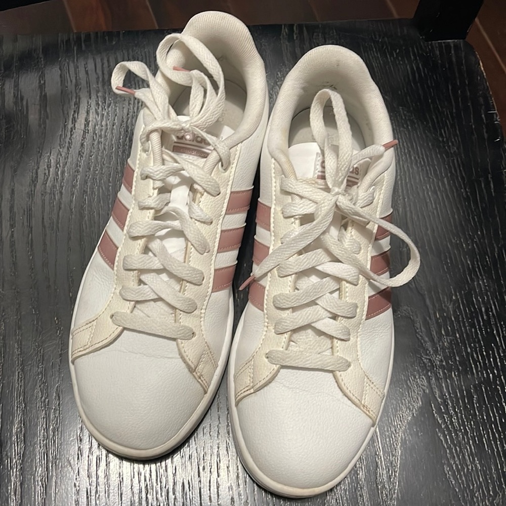 Gently used adidas cloudfoam